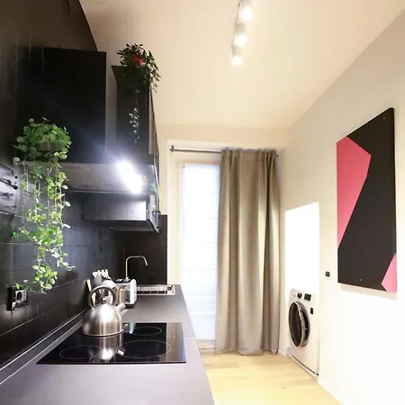 Casaviva - Modern Trilo In Carmine Apartment Genoa